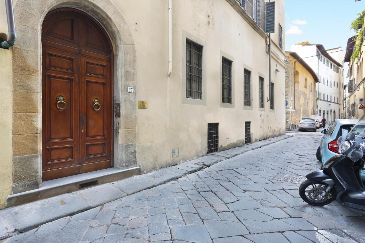 Ancient Palazzo Apartment Florence